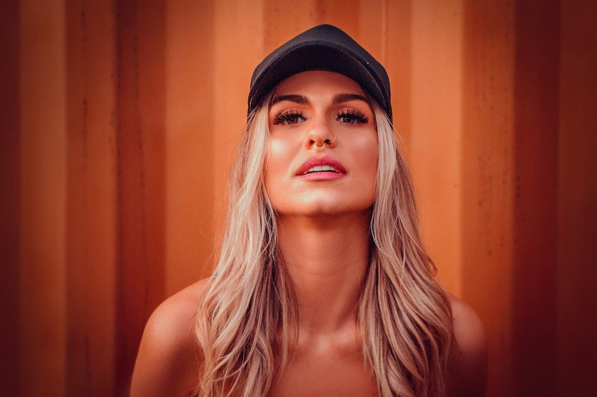 Diva Gabriela D´Avila posou para ensaio de moda