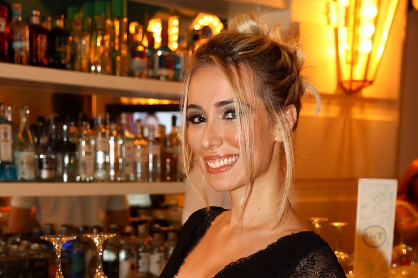 Natasha La Marca traz essência do canto lírico para seu primeiro single pop