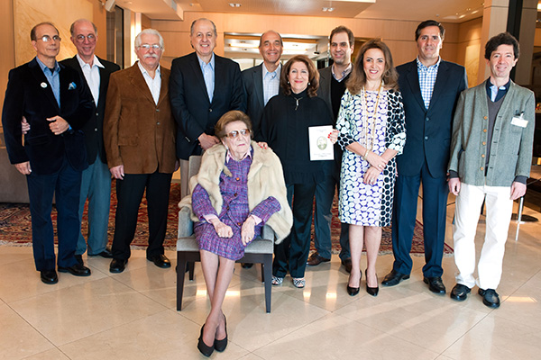 D. Violeta Jafet e alguns descendentes que integram a comissão de organização do evento de 2017, na comemoração dos 125 anos dos Jafet no Brasil