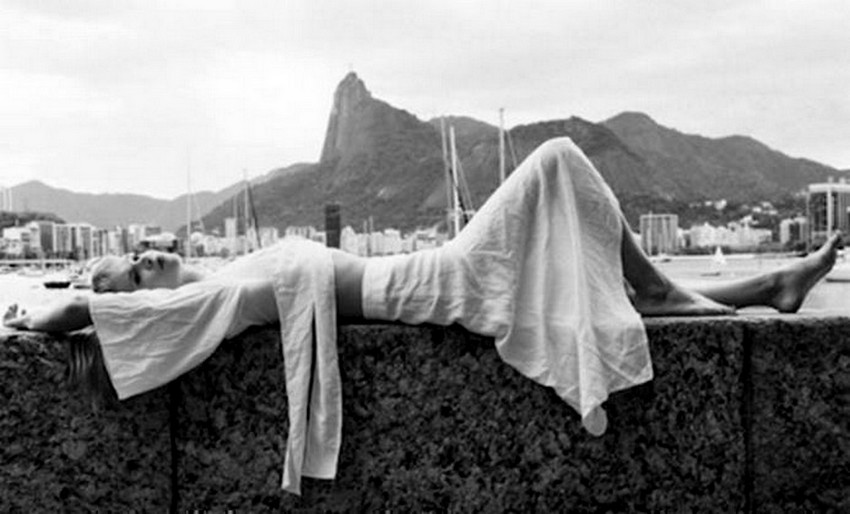 Alexia Bomtempo lança novo clipe filmado em Super 8mm