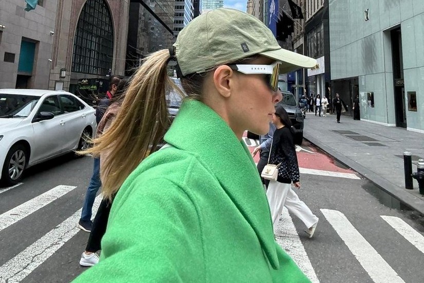 Aposta verde Brat: Babi Beluco reforça tendência que domina 2024 no estilo Sport Fashion