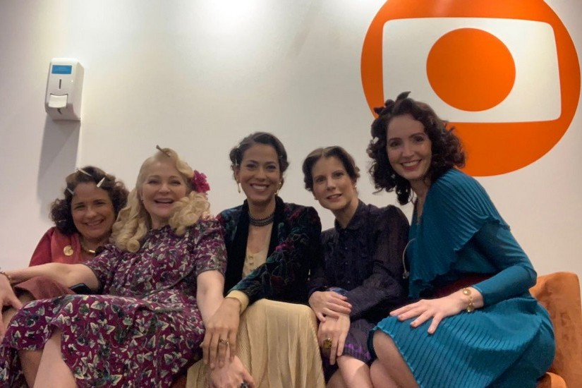 As atrizes Claudia Provedel, Alexandra Richter, Adri Lima, Evelyn Montesano e Leandra Lopez