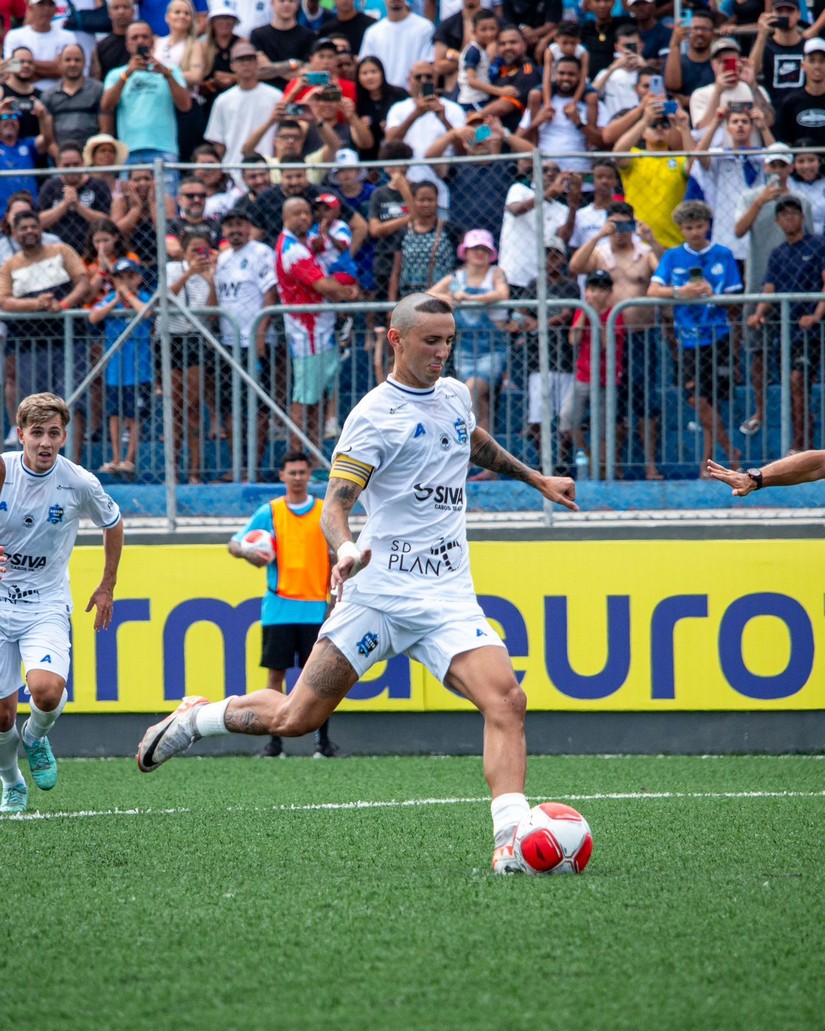 Atacante Batata do Aster Itaquá abriu o placar para goleada da equipe em estreia na Copinha