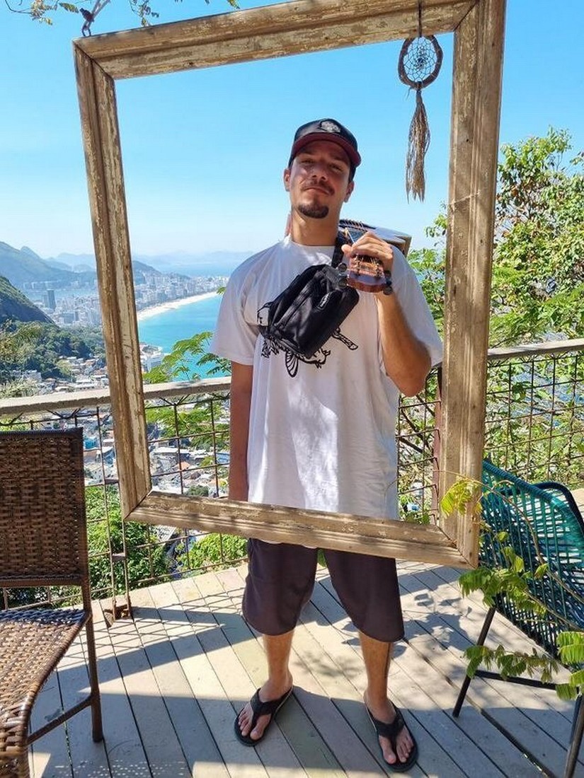 Banda Joá sobe o Morro do Vidigal para gravar vídeos na versão acústica de suas canções