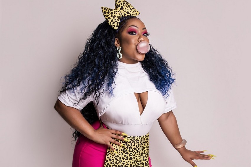 Cantora Bruna de Paula lançou música e clipe de Vai Virar TBT