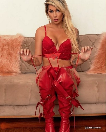 Na onda de Anitta, sexy model Brunna Sena lança Close Friends Versão Secreta