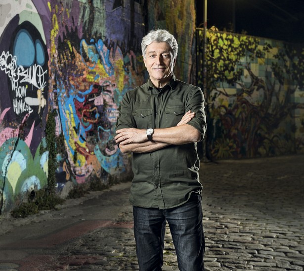 Caco Barcellos e Débora Aladim falam com o público capixaba sobre escolha da profissão