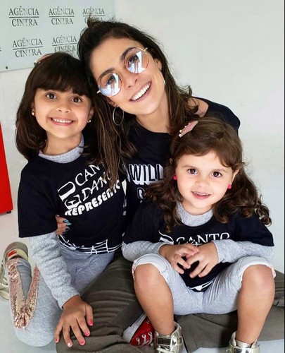 Camila Santanioni com Carine Pequeno e Maitê Pequeno