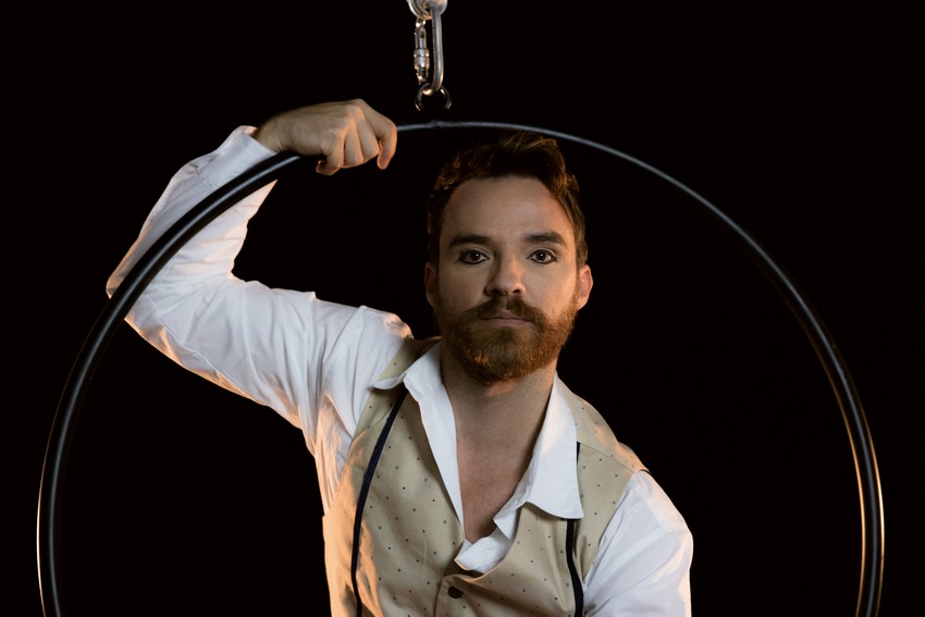 Chris Dortas lança clipe com participação de Alex Morenno