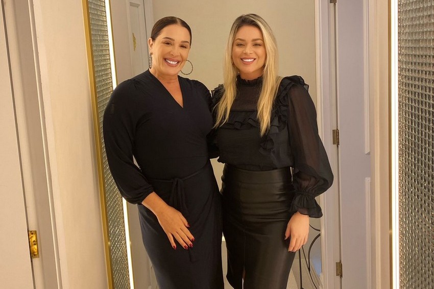 Claudia Raia é atendida por Dra. Anamarya Rocha para fortalecer o assoalho pélvico com a tecnologia mais avançada da atualidade