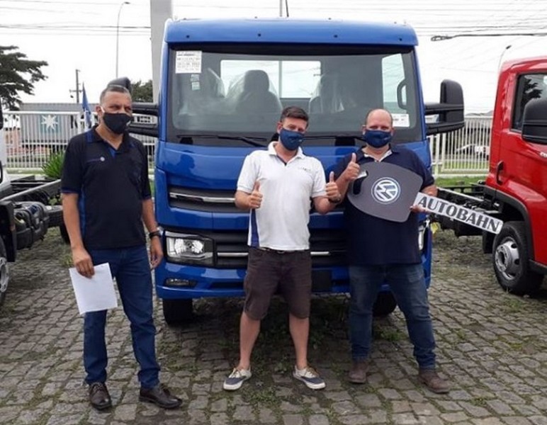Cabana Importações recebendo seu VW 11.180 VTronic