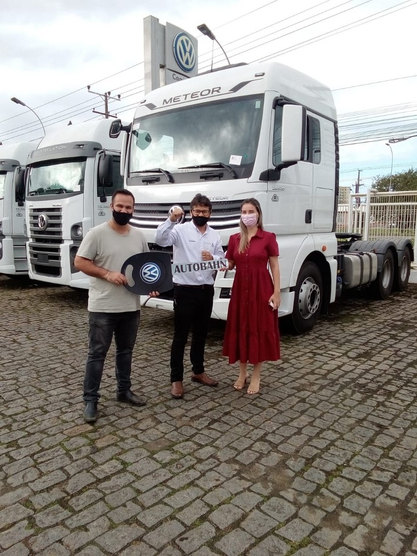 Procarv Indústria e Comércio de Carvão e Vegetal de Aracruz adquiriu 02 Meteor 29.520 6x4