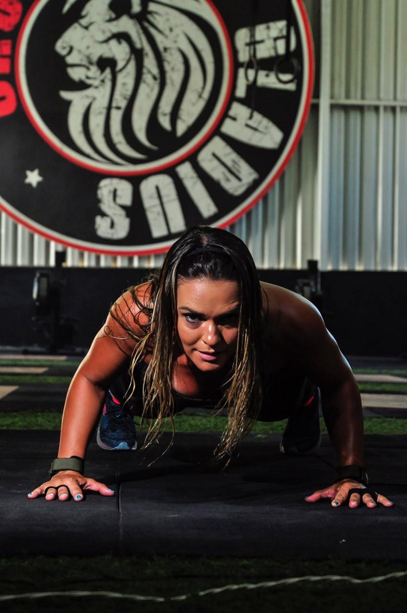 Dani Fontenelle lança Black Belt, primeiro single pela label Spotlight Records