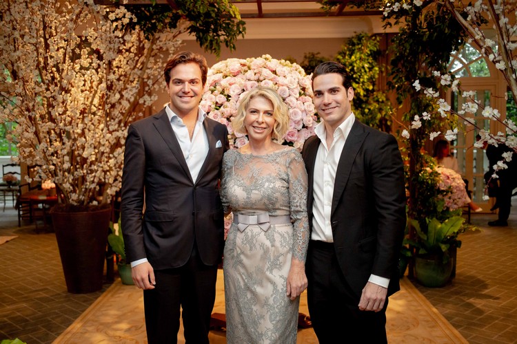 Rosa Clará apresenta coleção de alta costura no Palácio Tangará