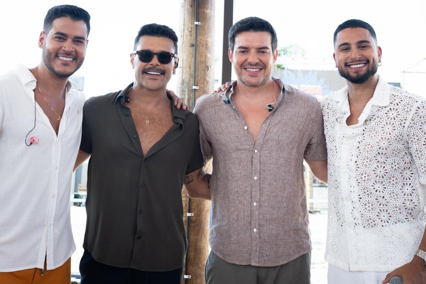 Danilo e Davi gravam DVD em São Paulo com participação de seus padrinhos Marcos & Belutti