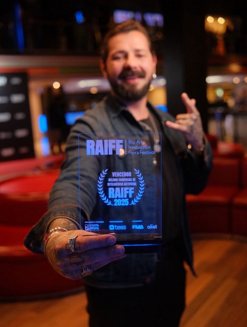 Diretor Rod Cauhi ganha prêmio inédito no primeiro festival brasileiro de filmes feitos por IA