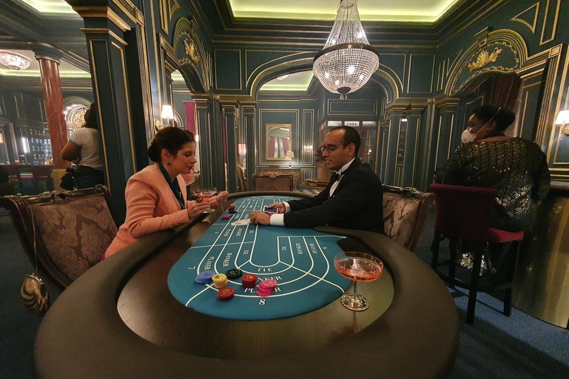 Evelyn Montesano está de volta à telinha em Além da Ilusão, seu quinto trabalho na Rede Globo