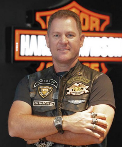 Ion Marcos Lepaus, motociclista com 36 anos de experiência lança livro em Vitória