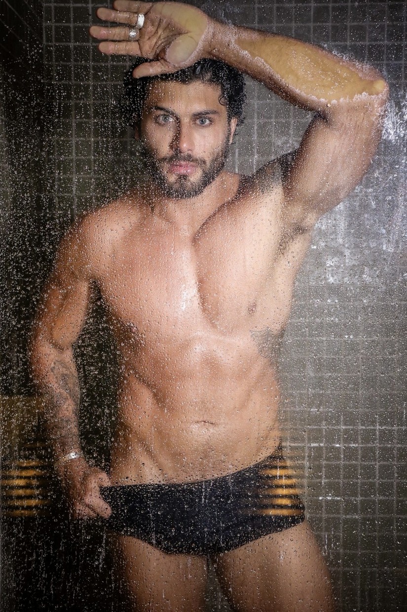 Jesus Luz, o multi talentoso DJ, modelo, ator me conta sobre a retomada da carreira e os projetos