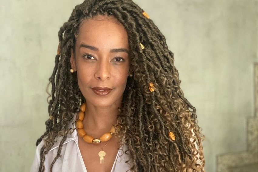 Jornalista e apresentadora Alinne Prado participa do Teleton 2023