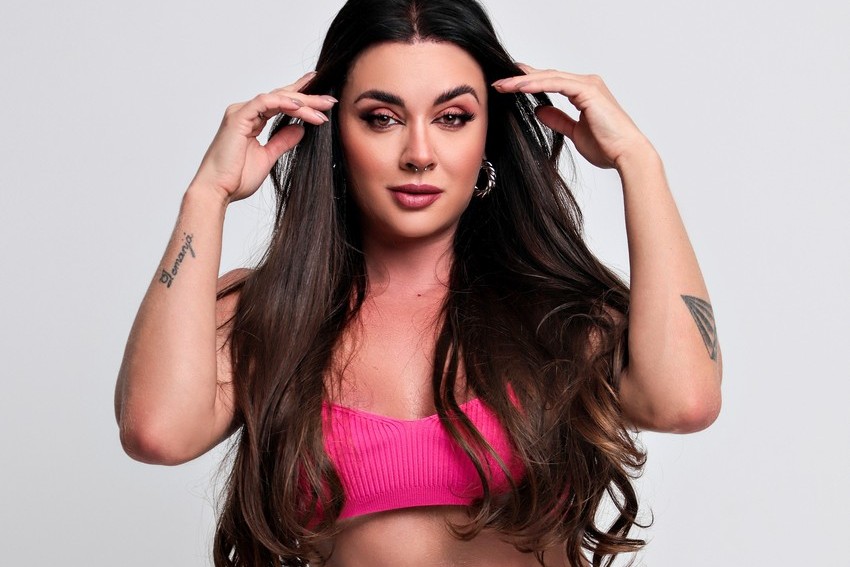 Juju Salimeni, a musa fitness, que tomou conta da TV, está de volta!