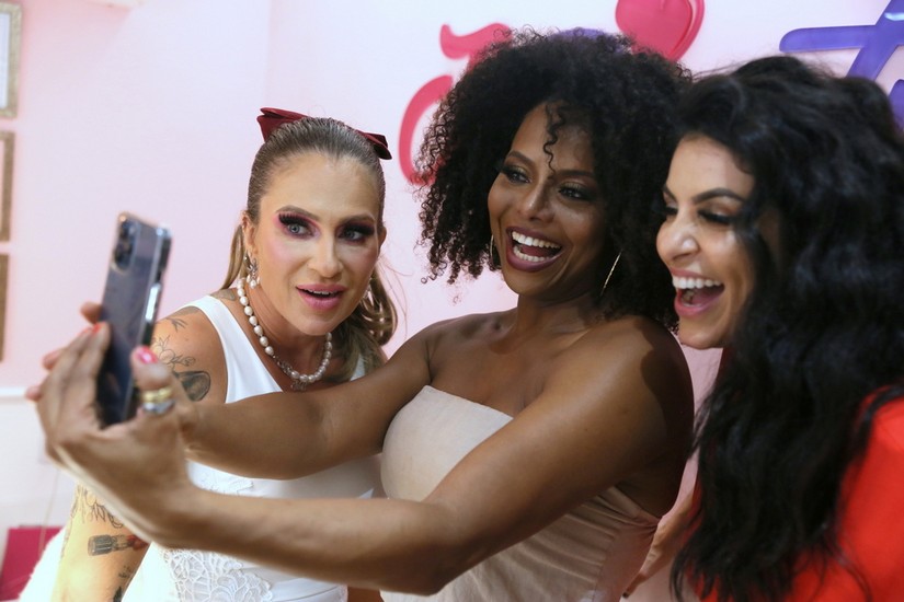 Juliana Bittencourt, Adriana Bombom e Dra Juliana Candido 