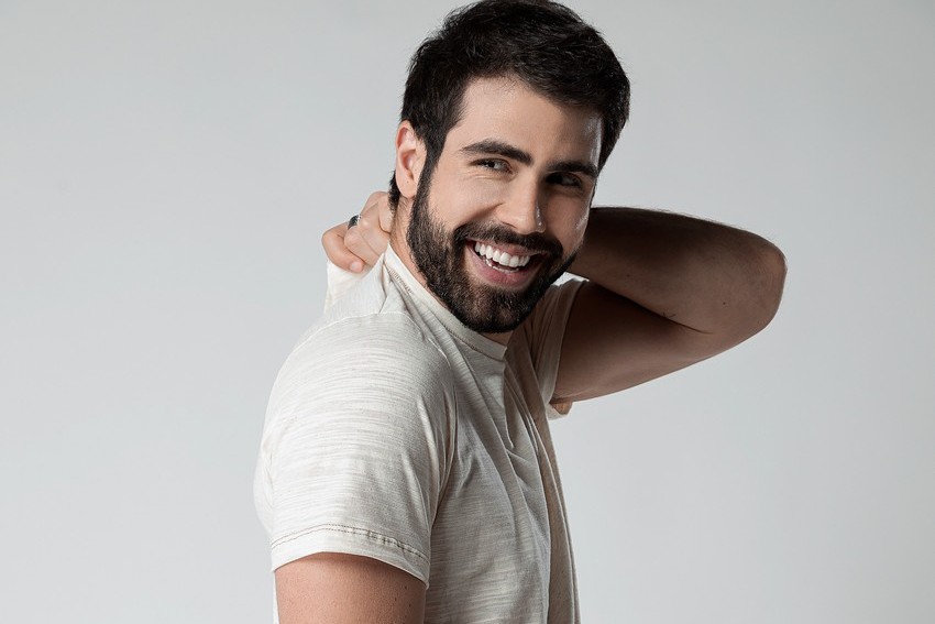 Juliano Lahan, ator que deu vida a José na novela Gênesis