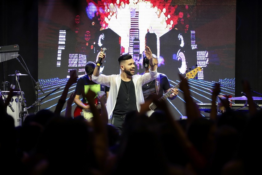 Júnior Pinheiro: Conheça nova aposta do sertanejo produzido pela KZA Studio