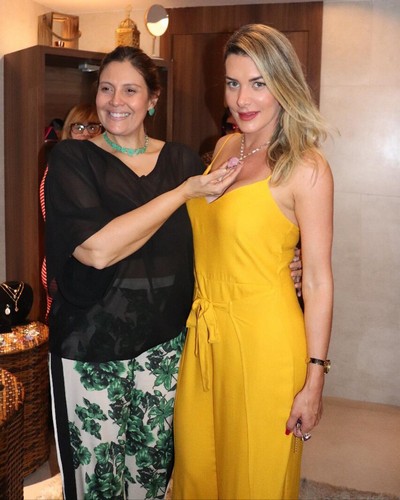 Karla Figueiredo e Prislla DJ