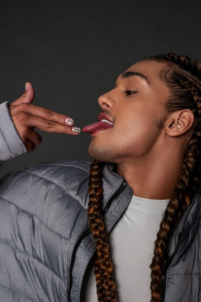 MC Ozis, surge um novo talento