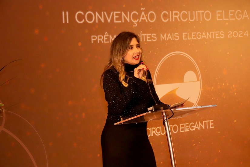 Mylena CIribelli na apresentação