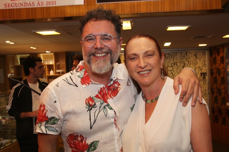 Marcello Bosschar e Débora Olivieri