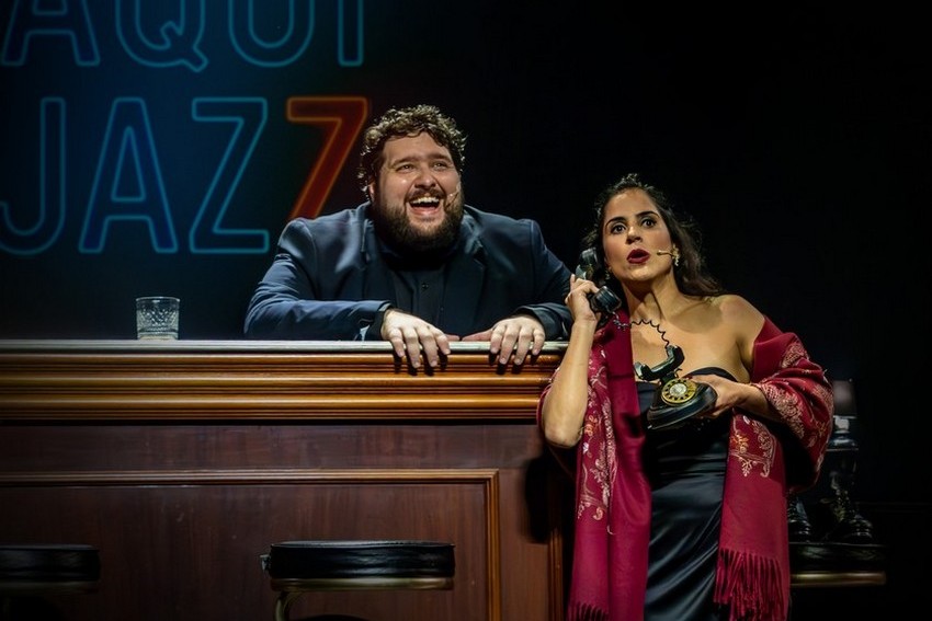 Musical intimista AQUI JAZZ apresenta clássicos  do jazz com boas doses de humor no Teatro Itália, em São Paulo