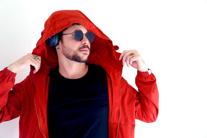 Pernambucano Netrola estreia nos cinemas americanos e é selecionado para concurso mundial de música