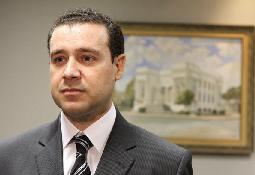 Ministro do STJ, Nefi Cordeiro, chega em Vitória para ministrar aula magna inaugural da Amages