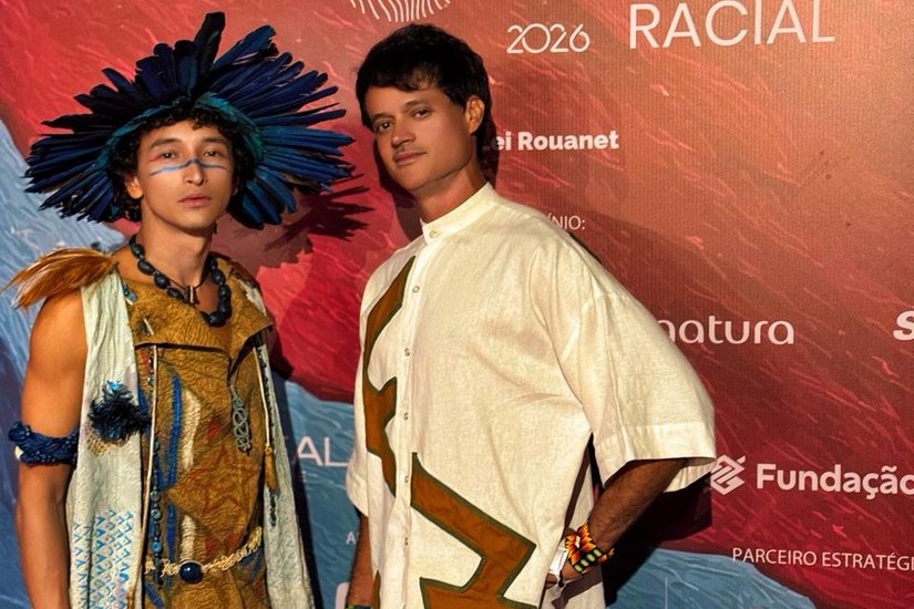 Eric Max e Álamo Facó celebram diversidade e representatividade no ‘Prêmio Sim à Igualdade Racial 2026’