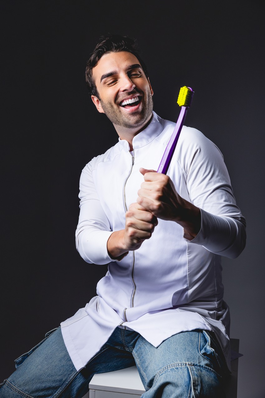 Paulo Bonavides, o Tio Paulo, criador de sorrisos e boas gargalhadas através da arte, escuta e presença de um jeito absolutamente singular