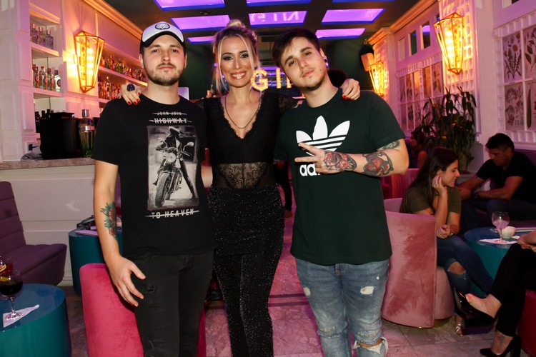 Raul auane, Natasha La Marca e Melo