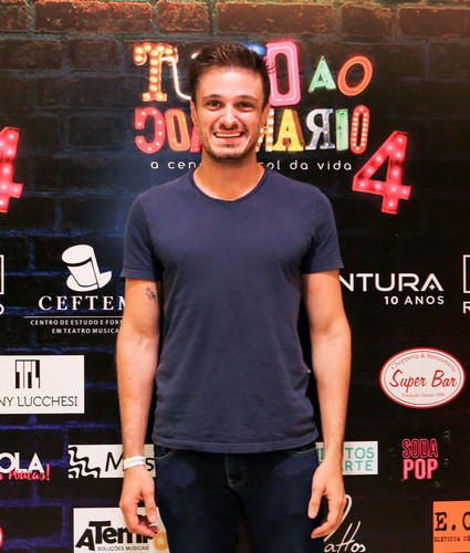 Famosos participam, e prestigiam, Tudo ao Contrário