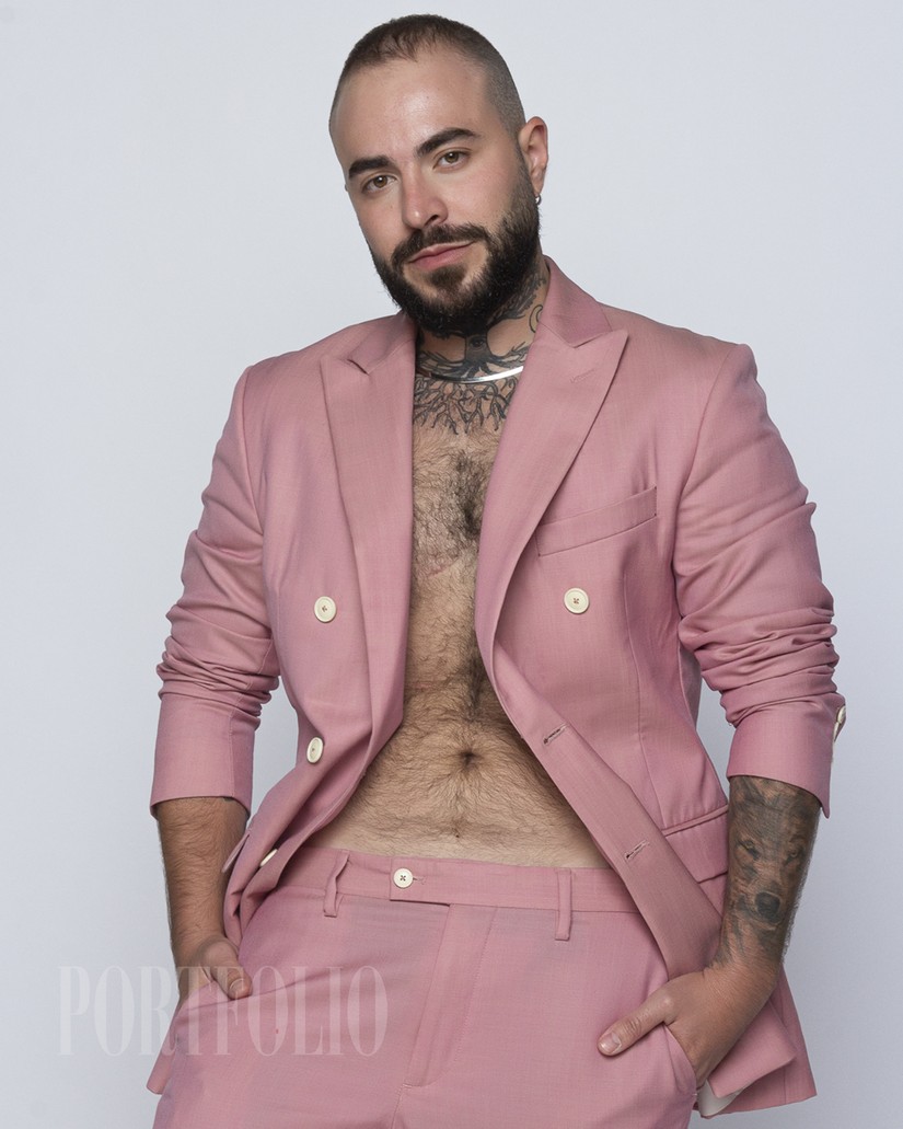 Roberto em capa especial do projeto DESconstrução