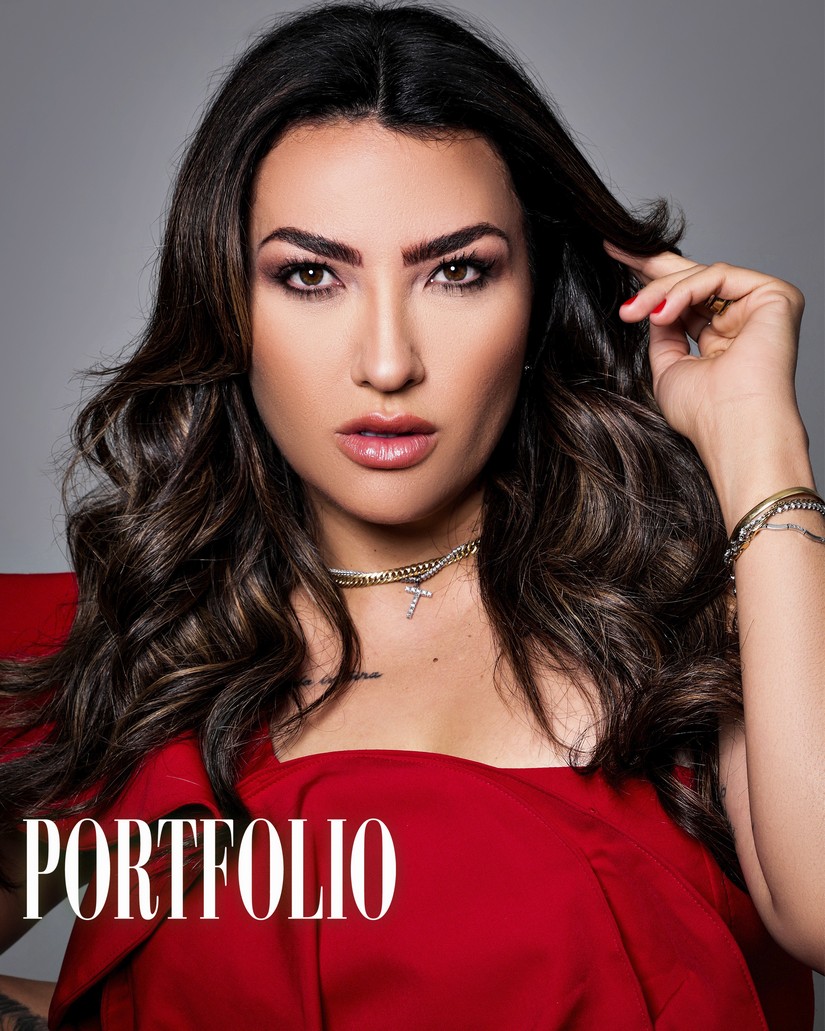 Luiz Alberto entrevista Thayse Teixeira