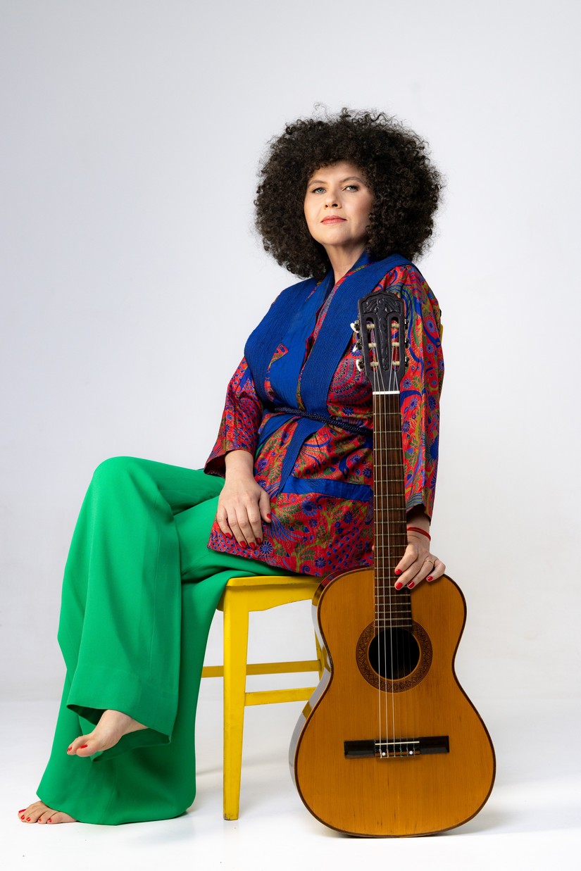 Luiz Alberto entrevista Roberta Campos