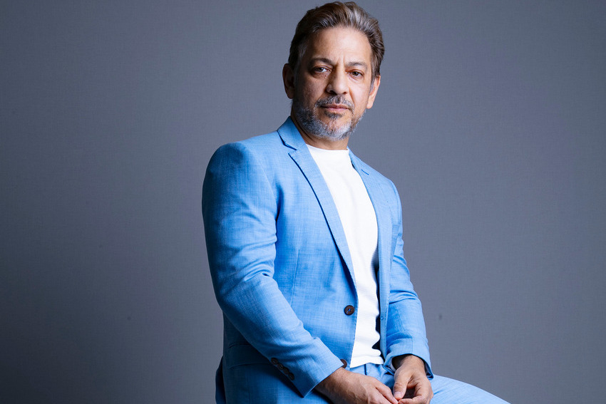 Romeu Benedicto interpreta deputado em Os Donos do Jogo, da Netflix