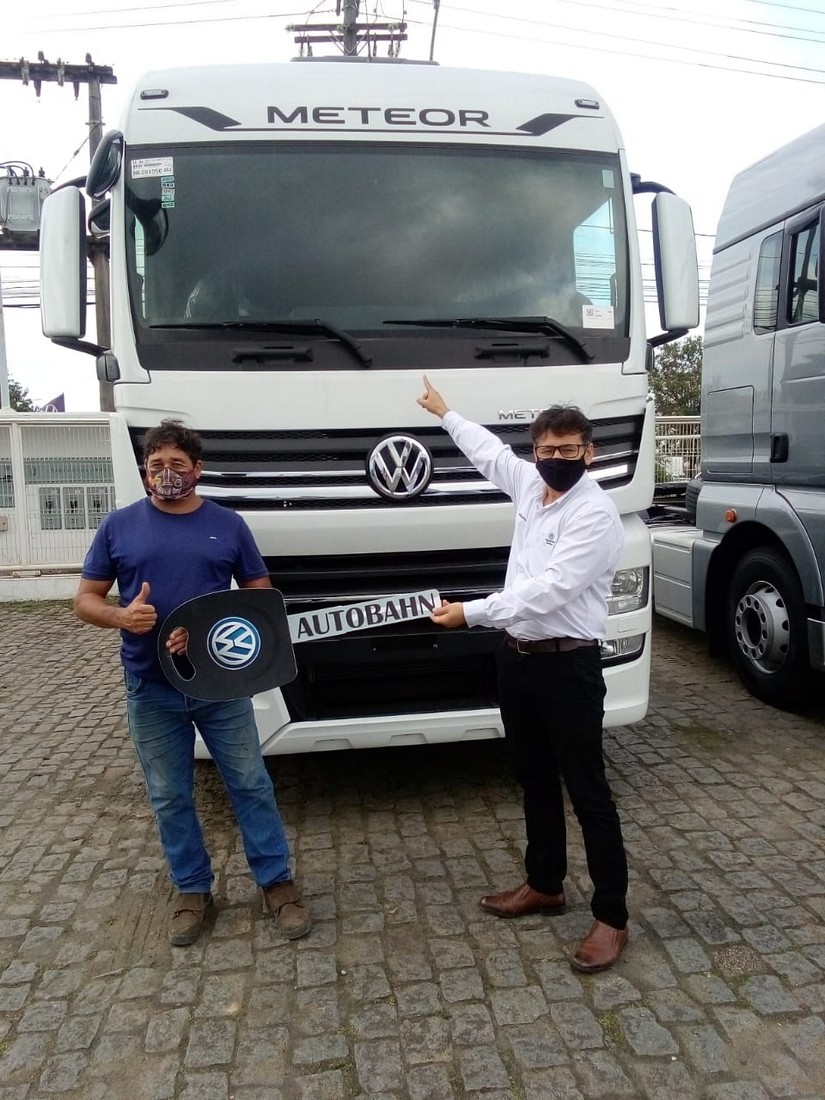 Walter de Almeida Junior, adquiriu o METEOR 29.520 6x4 agregado a empresa Coop granéis