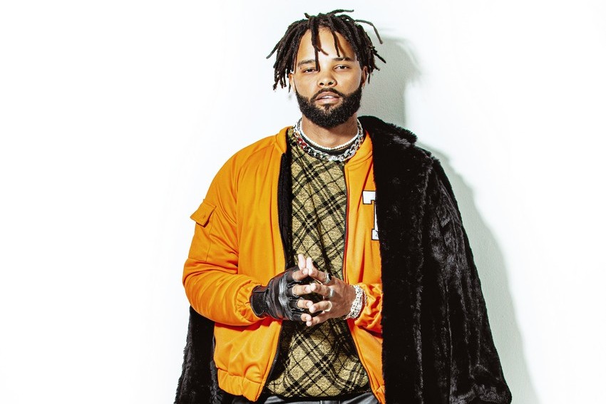 ZAAC é o único artista masculino a emplacar cinco músicas em #1 no Spotify Brasil