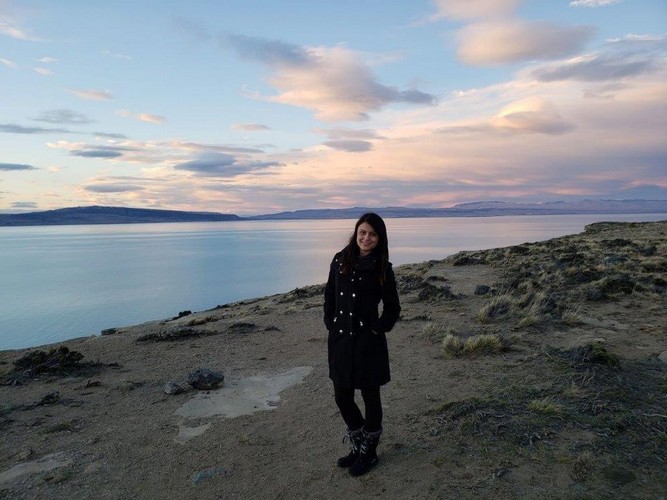 Apresentadora Andrea Bueno aproveita o frio da Patagônia