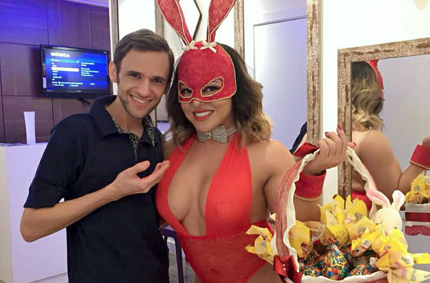 Andreia Capitulino, rainha de bateria da Acadêmicos do Tatuapé, 