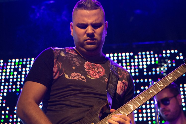 Felipe Leony, guitarra/violão