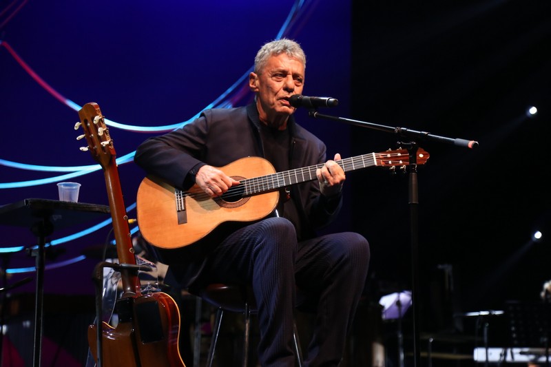 Chico Buarque estreia seu show Caravanas no Vivo Rio