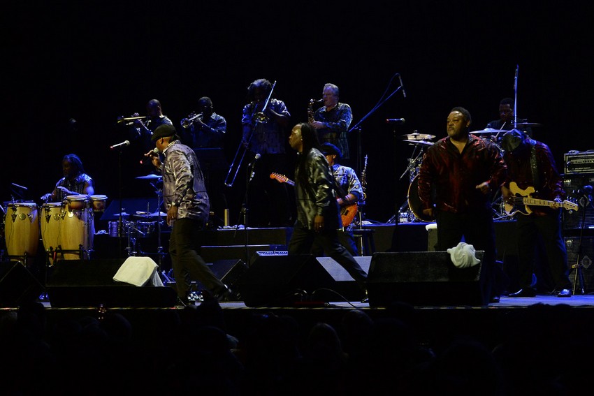 Earth, Wind & Fire: Al McKay volta ao Brasil para show especial em São Paulo